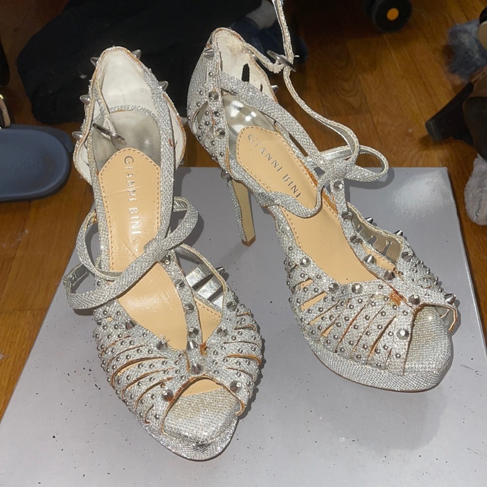 Gianni bini studded heels